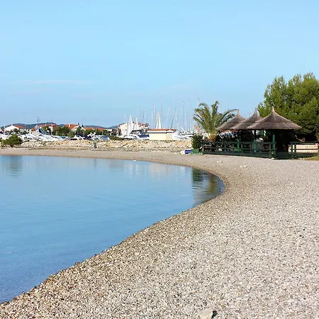 12313a Apartamento Sukošan